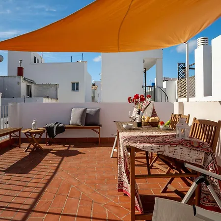 Casa Irene Conil Town House In The Center, Roof Terrace With Great Views Lejlighed *