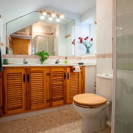 Casa Irene Conil Town House In The Center, Roof Terrace With Great Views Lejlighed *